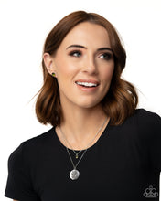 Load image into Gallery viewer, Birthstone Beauty - Green