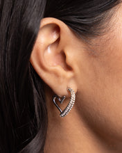 Load image into Gallery viewer, Curling Cameo - White