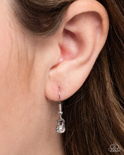 Load image into Gallery viewer, Flower Chain - Blue