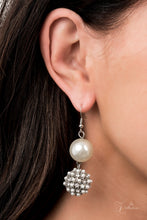 Load image into Gallery viewer, Paparazzi- Romantic - 2021 Zi Collection