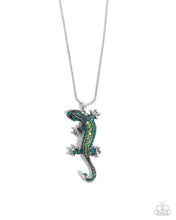 Load image into Gallery viewer, Shimmery Salamander - Green

