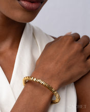 Load image into Gallery viewer, Allure - 18K Gold
