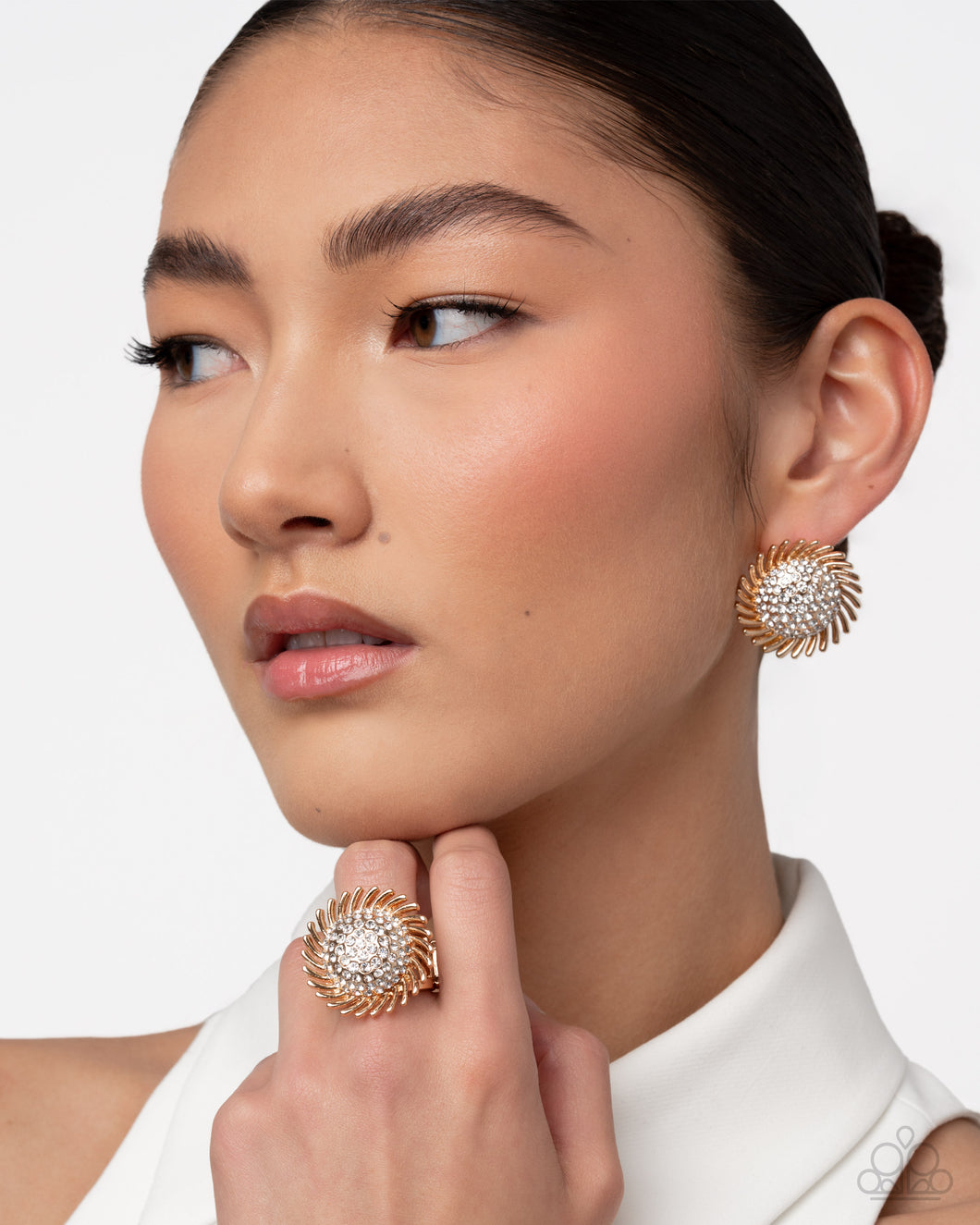 Black Friday Drop - Strategic Show - Gold