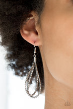 Load image into Gallery viewer, Knotted Knockout - Black
