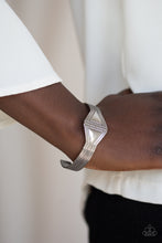 Load image into Gallery viewer, Zen Den - Silver
